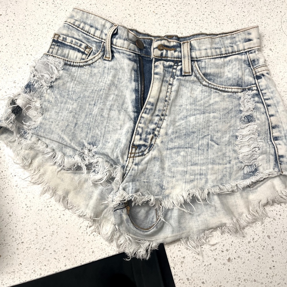 Vibrant Shorts. Size small. Like new.